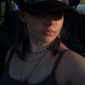 Meet your Posher, Ava